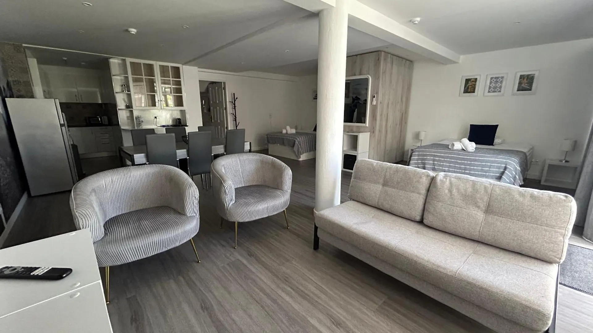 Residencial Pina Guest House Funchal  Funchal (Madeira)
